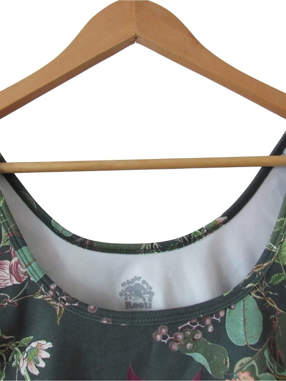 Roots x Alder Crop Top 3XL Green Garden Floral Sports Bra Athletic Activewear - Picture 3 of 10